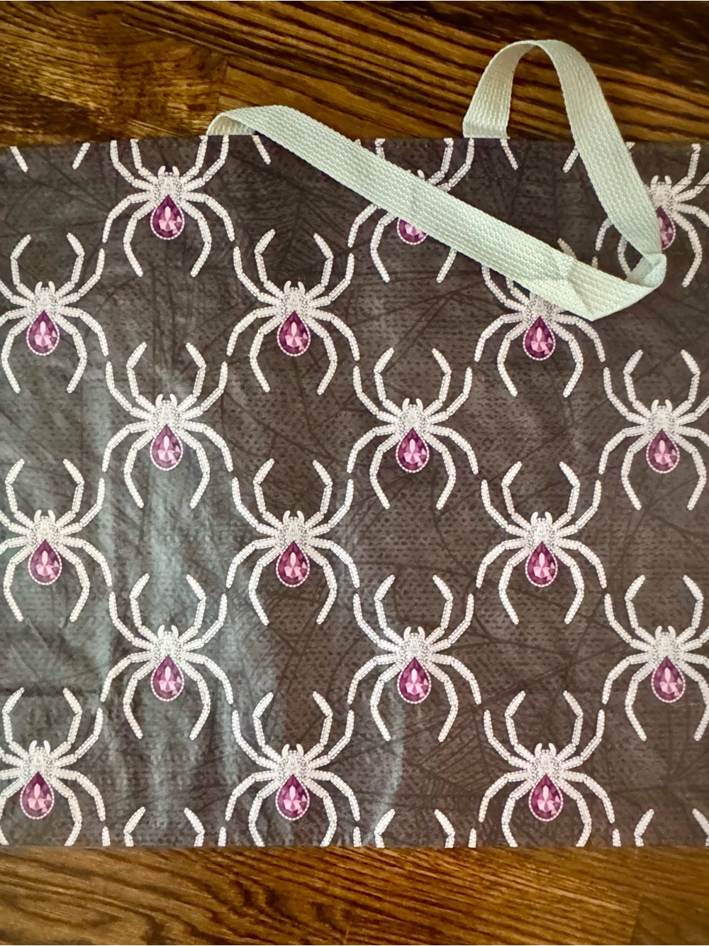 Homegoods TjMaxx Marshalls Reusable Tote- Spider With Purple Accents